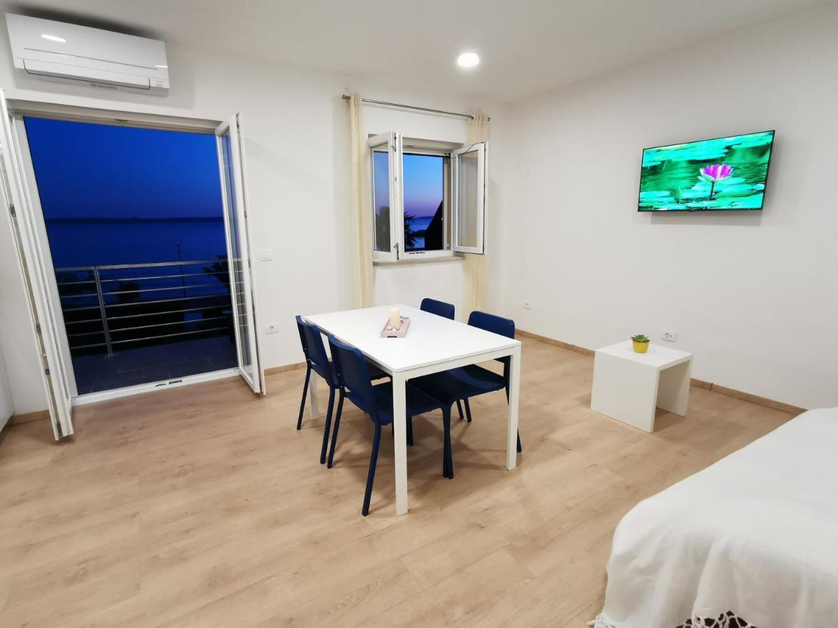 Blue Apartment Privlaka  Dış mekan fotoğraf